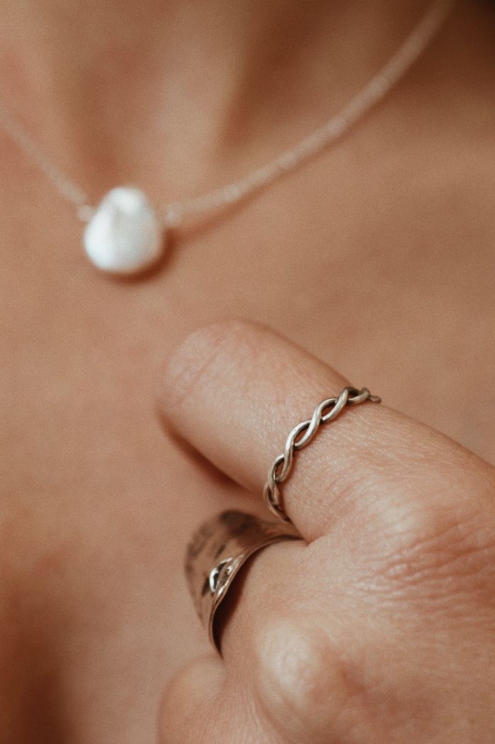 טבעת מלופפת דקה ועדינה מכסף אמיתי 925.jpg