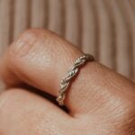 טבעת צמה קלועה דקה ועדינה מכסף אמיתי 925.jpg