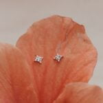 עגילי כוכב זירקון משובצים צמודים לאוזן מכסף אמיתי 925.jpg