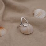 טבעת טיפה חלולה עדינה מכסף טהור 925 1.jpg