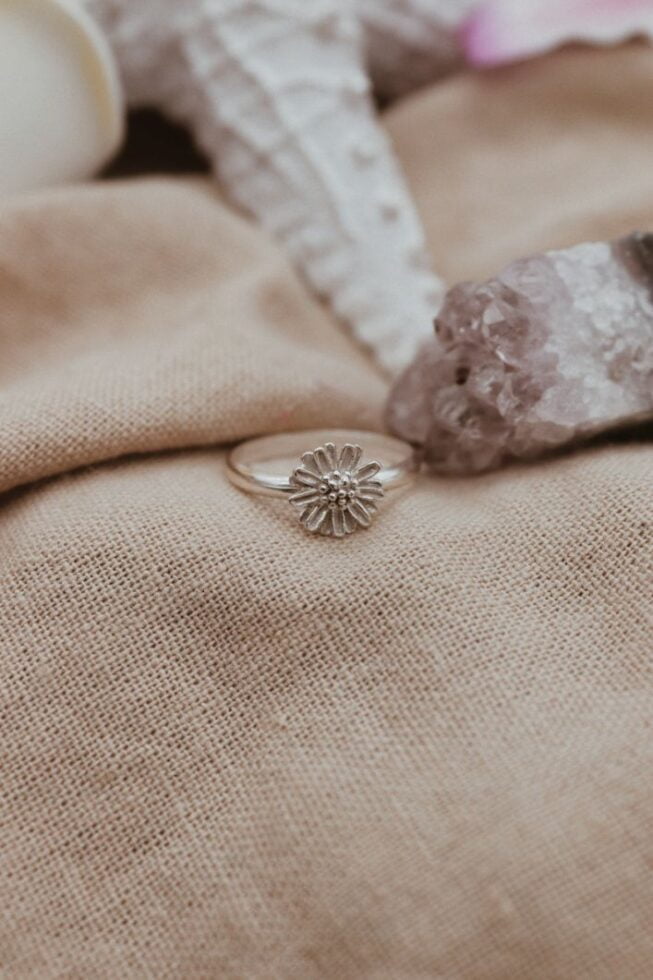 טבעת פרח חרצית מכסף טהור 925 3 1.jpg