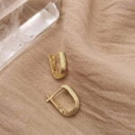 עגילי חישוק זהב בייסיק עדינים 2.jpg