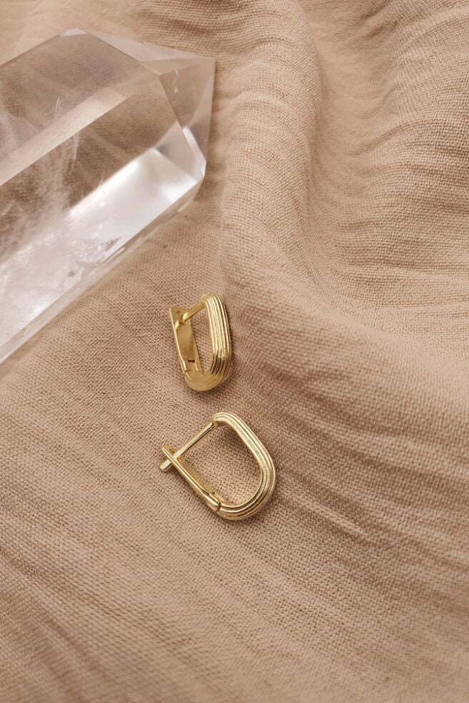 עגילי חישוק זהב בייסיק עדינים 2.jpg