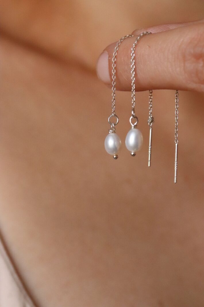 עגילי שרוך פנינה עדינים מכסף 925 או ציפוי זהב