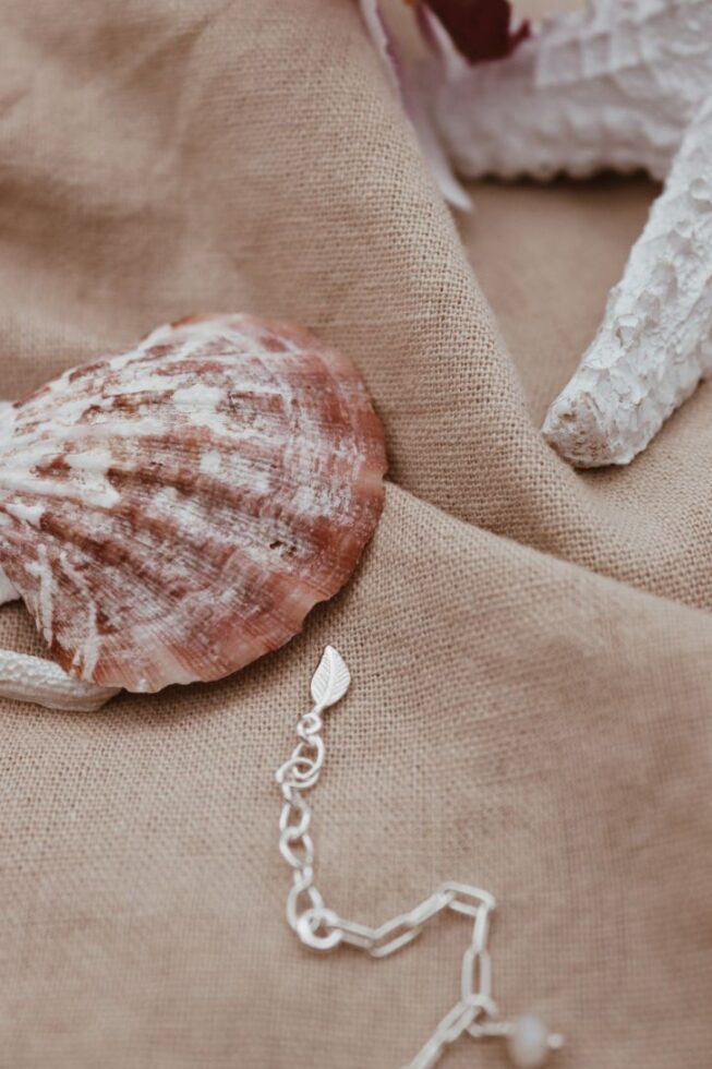 צמיד לולאות עדין עם תליוני ים מכסף אהור 925 2.jpg