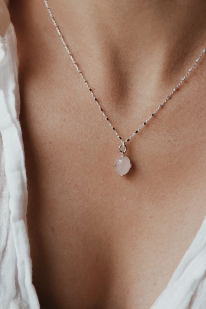 שרשרת אבן רוזקוורץ ורודה מכסף טהור 925.jpg