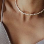 שרשרת צוקר פנינים אסימטריות לבנות.jpg