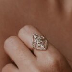 טבעת מוארכת מעוטרת מכסף 925.jpg