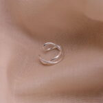 עגיל קונץ' ללא חור בצורה מפותלת גלית מכסף אמיתי 925.jpg