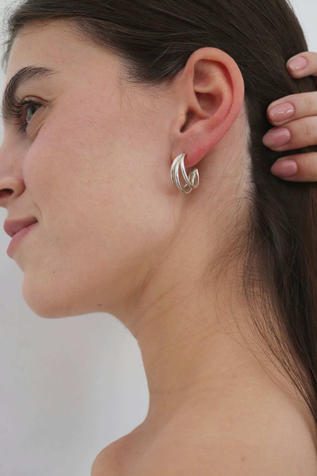 עגילי חישוק מניפה מדורגים עם נוכחות מכסף 925 (1)