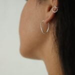 עגילי חישוק מפותלים בצורה גלית מכסף אמיתי 925ת.jpg