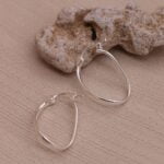 עגילי חישוק מפותלים בצורה גלית מכסף אמיתי 925ת.jpg (2)