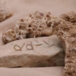 עגילים קטנים צמודים לאוזן מכסף אמיתי 925 או ציפוי זהב (1)