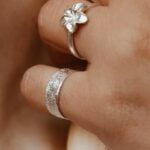 טבעת זרת עם טקסטורה כסף 925