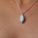 שרשרת חבל עם תליון אבן לרימר בצורת עין ובגווני תכלת מכסף 925