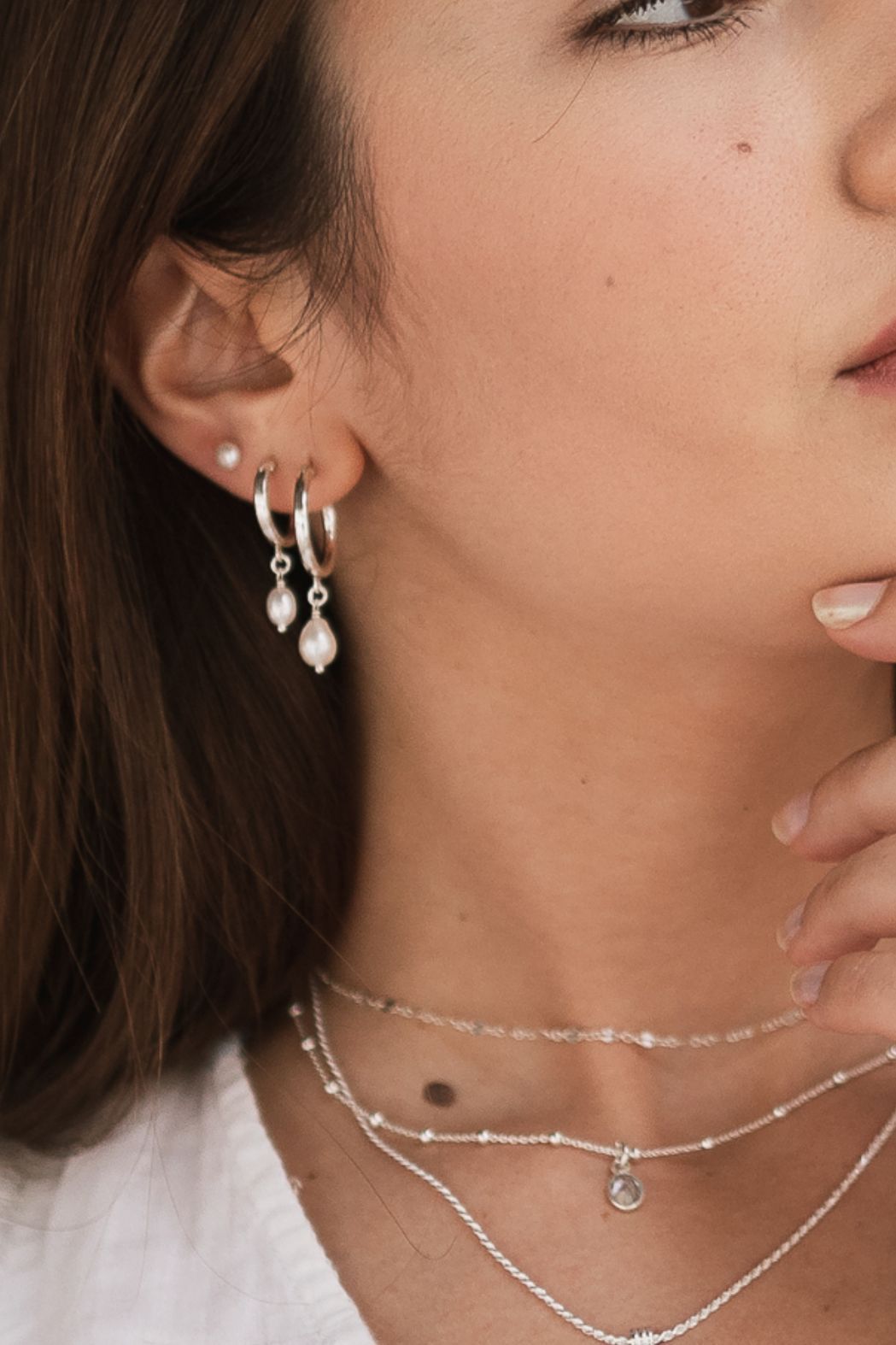 עגילי חישוק פנינה מכסף 925 או גולדפילד