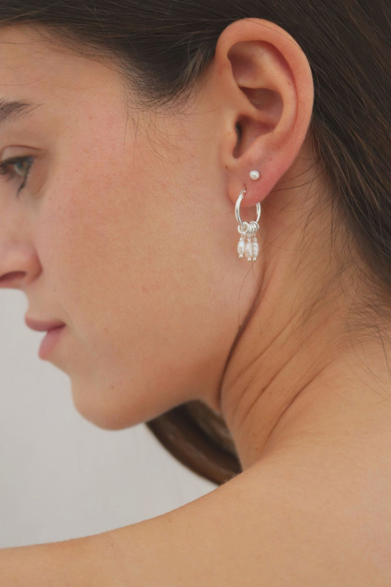 עגילי חישוק פנינים מכסף 925 (1)