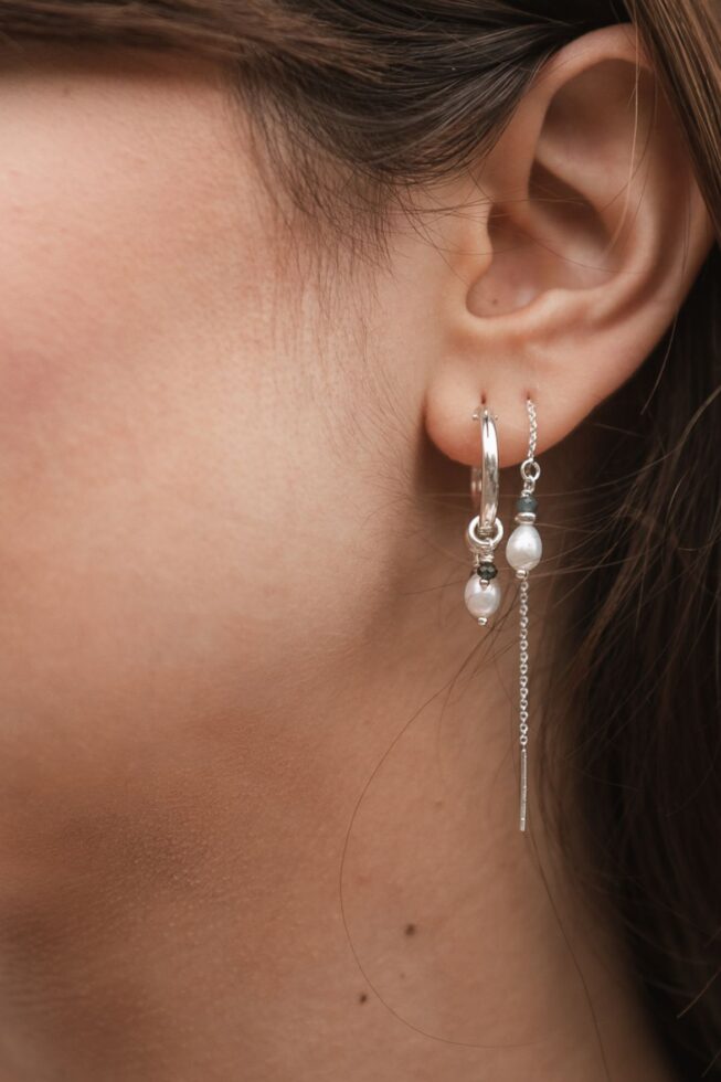 סט עגילים לאישה בשילוב אבני חן אמרלד ירוקות ופנינים לבנות מכסף אמיתי או ציפוי זהב