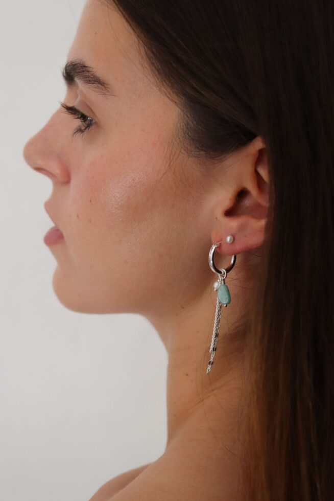 עגילי חישוק עם אבן חן אמזונייט ופנינה מכסף 925