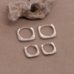 עגילי חישוק קטנים מרובעים מכסף 925