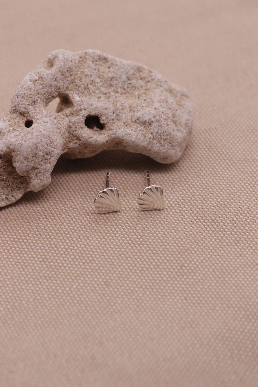 עגילי צדף צמודים לאוזן מכסף טהור 925.jpg