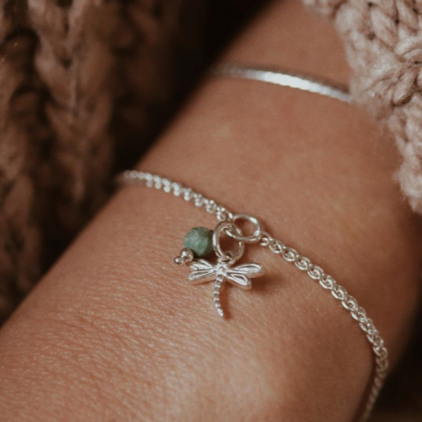 צמיד עם משמעות לאישה