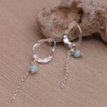 עגילים חלולים צמודים לאוזן בשילוב אבן לרימר תכלת ושובל שרשרת מכסף 925