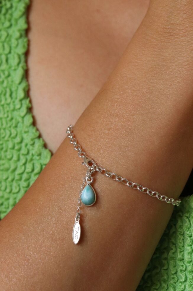 צמיד לולאות מכסף בשילוב אבן חן לרימר תכלת בצורת טיפה מכסף 925 (2)