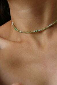 שרשרת אבני חן צמודה לצוואר עם אבני חן ירוקות פרידוט קריסופראס וטורקיז מכסף 925 או גולדפילד (1)