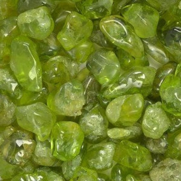 תכשיטים עם אבני חן טבעיות