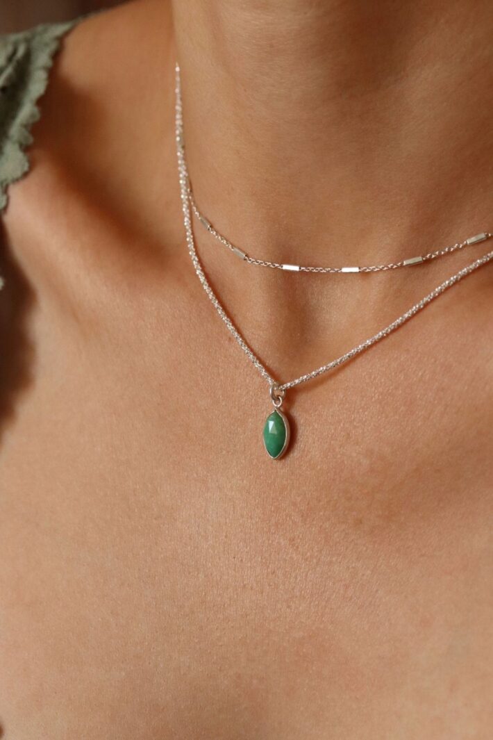 סט שרשראות כסף מדורגות לאישה עם אבן חן קריסופרס ירוקה כסף 925 (1)