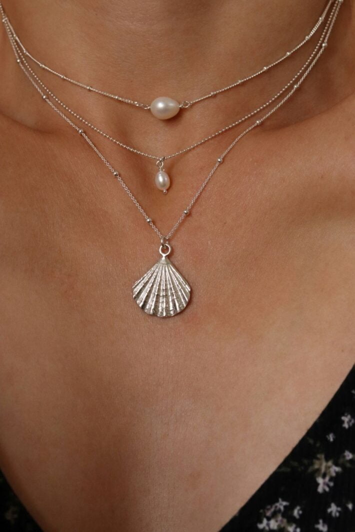 שרשרת צדף מכסף ביחד עם שרשראות פנינים מכסף אמיתי 925