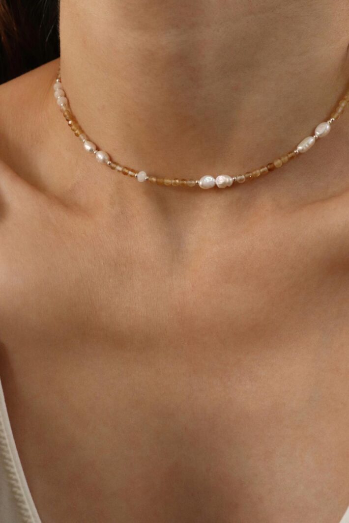 שרשרת אבני טופז צהוב ופנינים טבעיות צמודה לצוואר מכסף 925 (4)