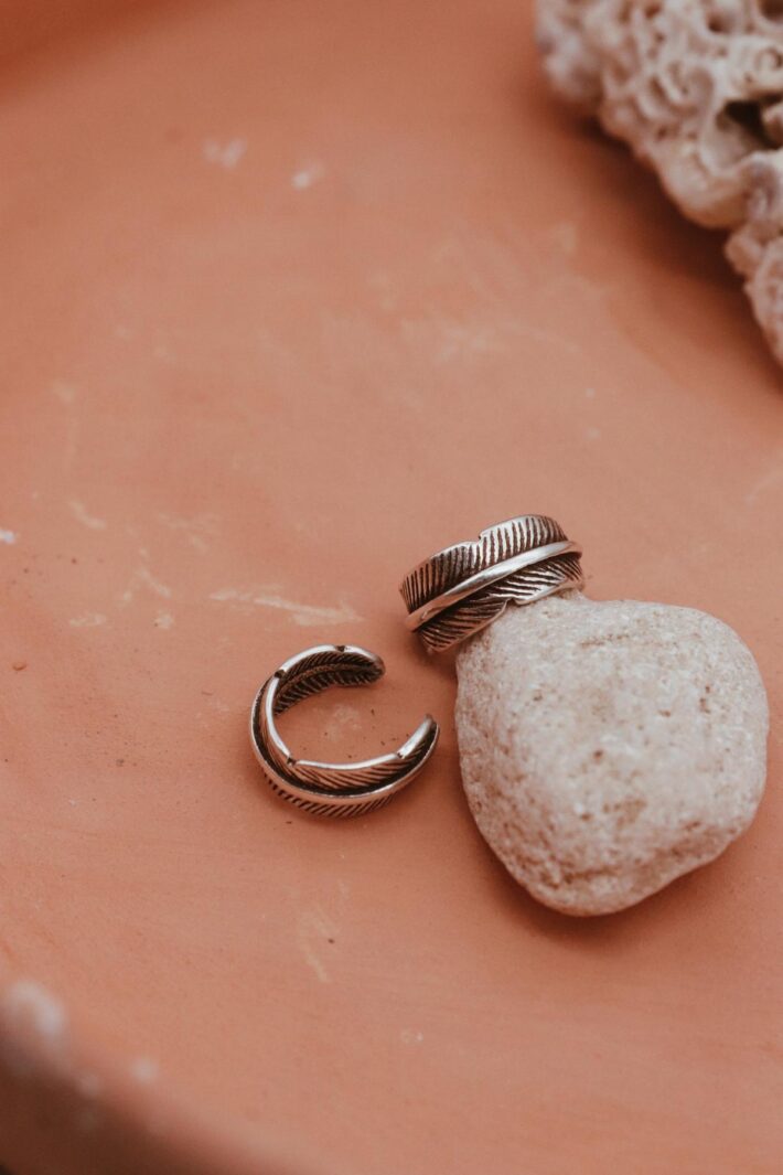 עגיל קונץ' נוצה ללא חור מכסף 925