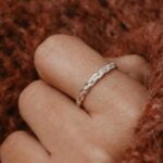 טבעת כסף קלועה בדוגמא של צמה דקה ועדינה כסף 925 (1)