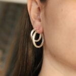 עגילי חישוק מכסף 925 בדוגמא מלופפת ובגימור מט (3)