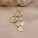 עגילי חישוק קטנים עם פנינה ופרח