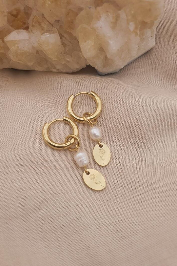 עגילי חישוק קטנים עם פנינה ופרח