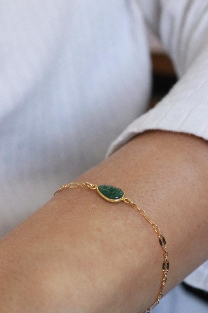 צמיד גולדפילד מיוחד עם אבן אמרלד ירוקה (2)